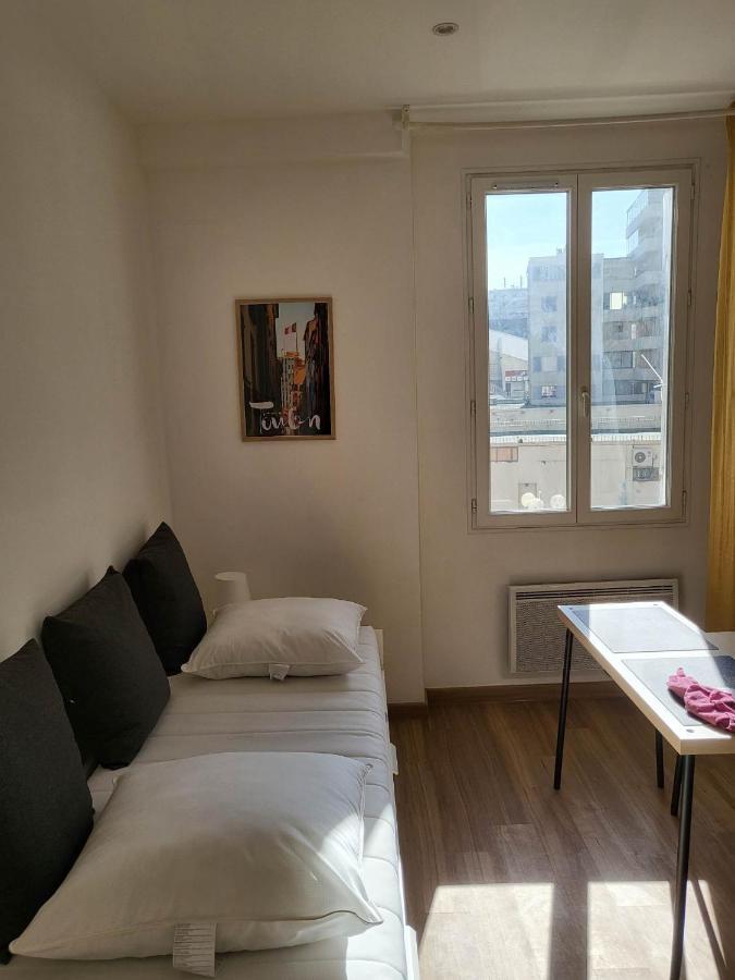 Studio Sur Le Port De Тулон Экстерьер фото